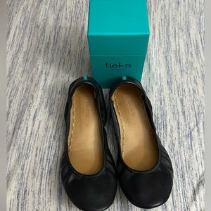 Matte Black Tieks Sz 9